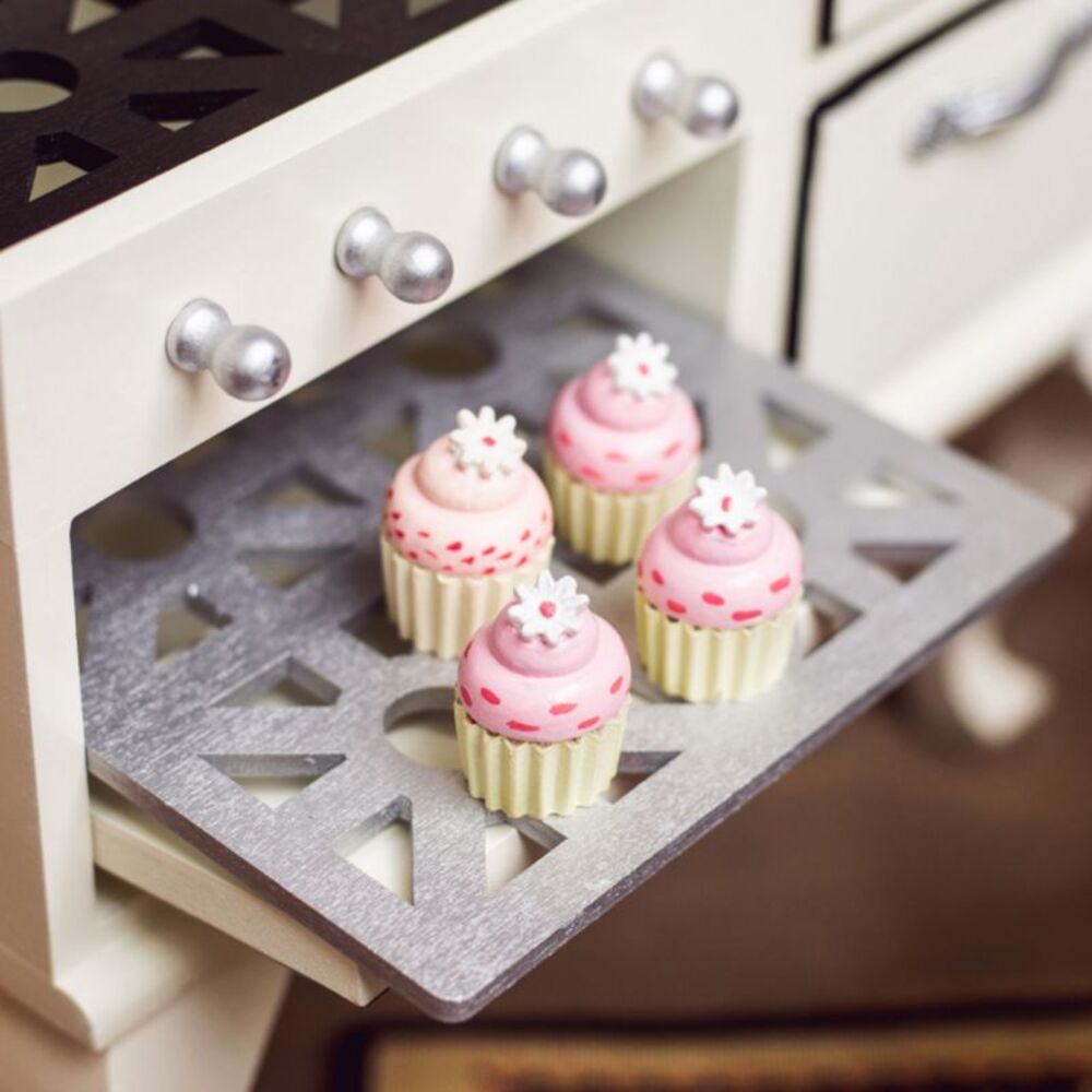The Queen's Treasures 18 Inch Doll 4 Piece Mini Cupcakes with Bakery Box